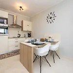 1 Bedroom In Seget Donji *