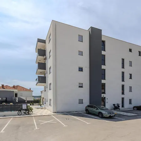1 Bedroom In Seget Donji