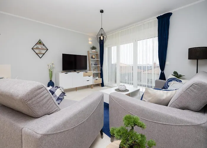 Apartment In Seget Donji